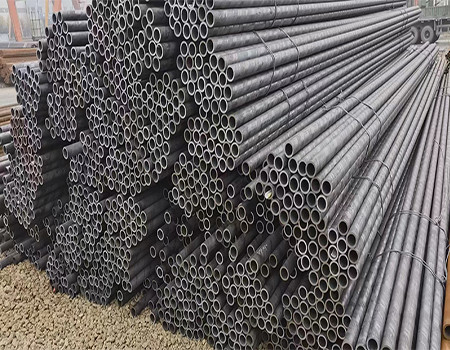65mm Astm A192 المدرفلة على الساخن أنابيب الصلب الكربوني غير الملحومة أو الأنبوب لغلاية الضغط العالي