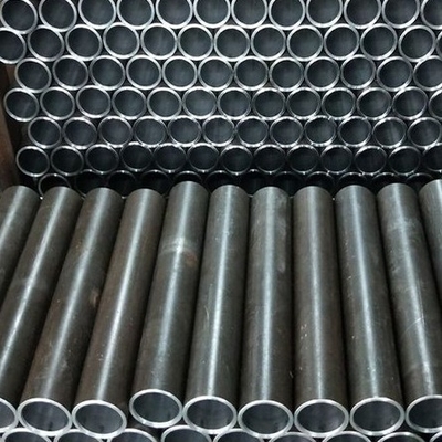 مشرق أنبوب الصلب غير الملحوم OD 25 مم ASTM A36 مع خدمة قطع لطول